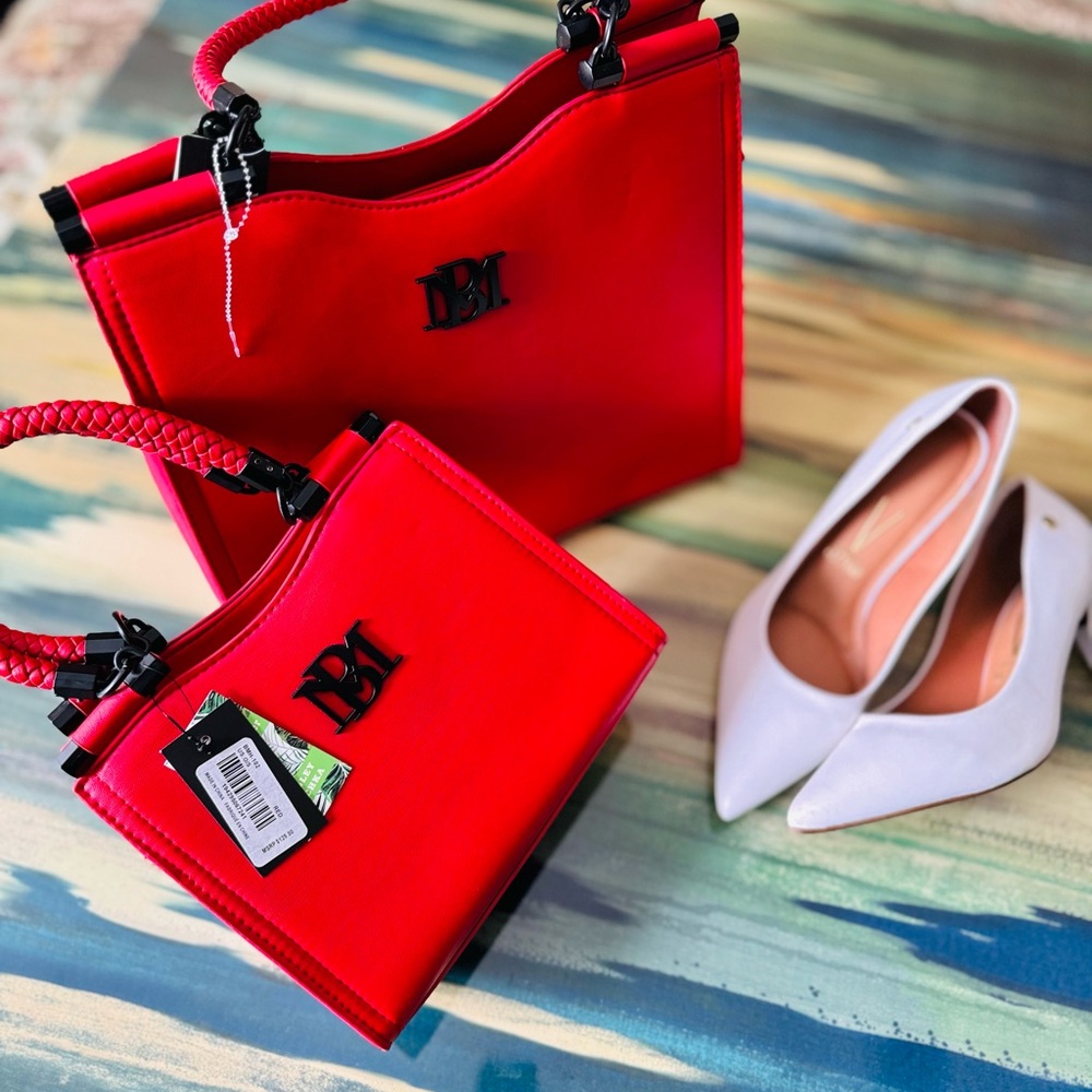 Handbags - Picture 5 of 6